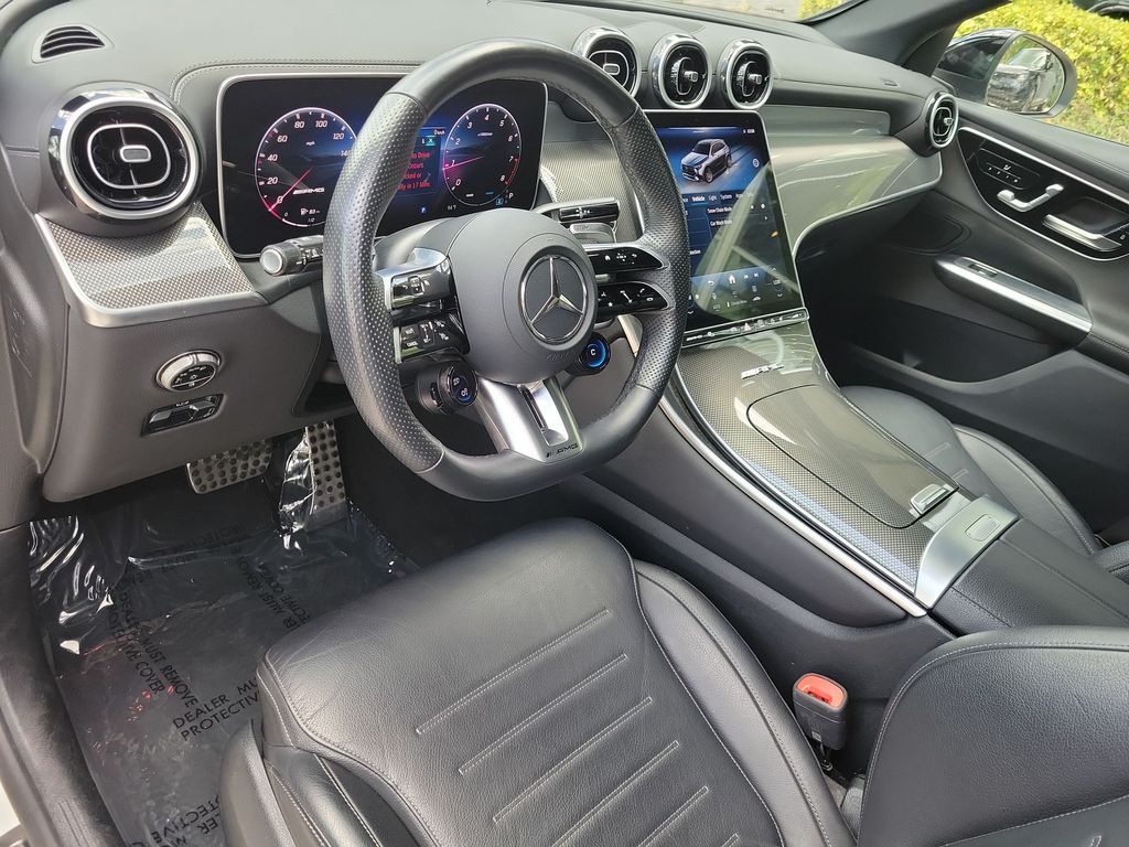 Thumbnail: 2025 Mercedes-Benz GLC - 2