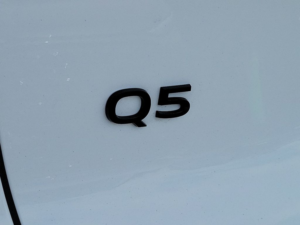 Thumbnail: 2025 Audi Q5 - 7