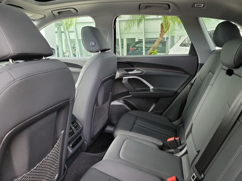 Thumbnail: 2025 Audi Q5 - 12