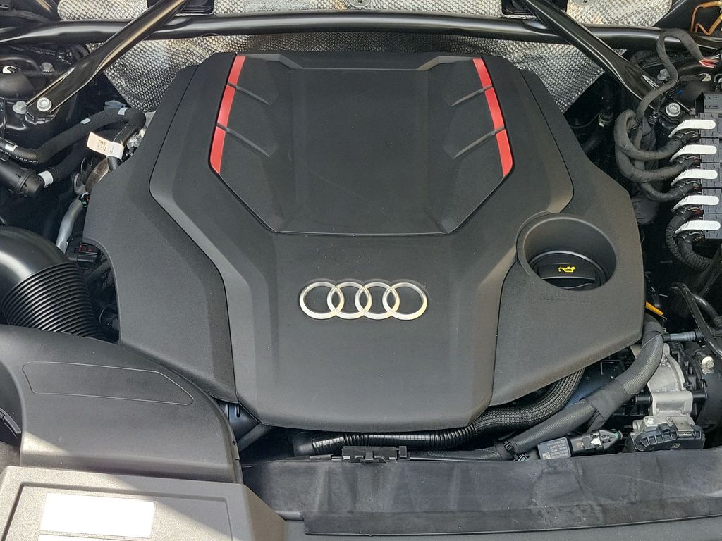 Thumbnail: 2023 Audi SQ5 - 9