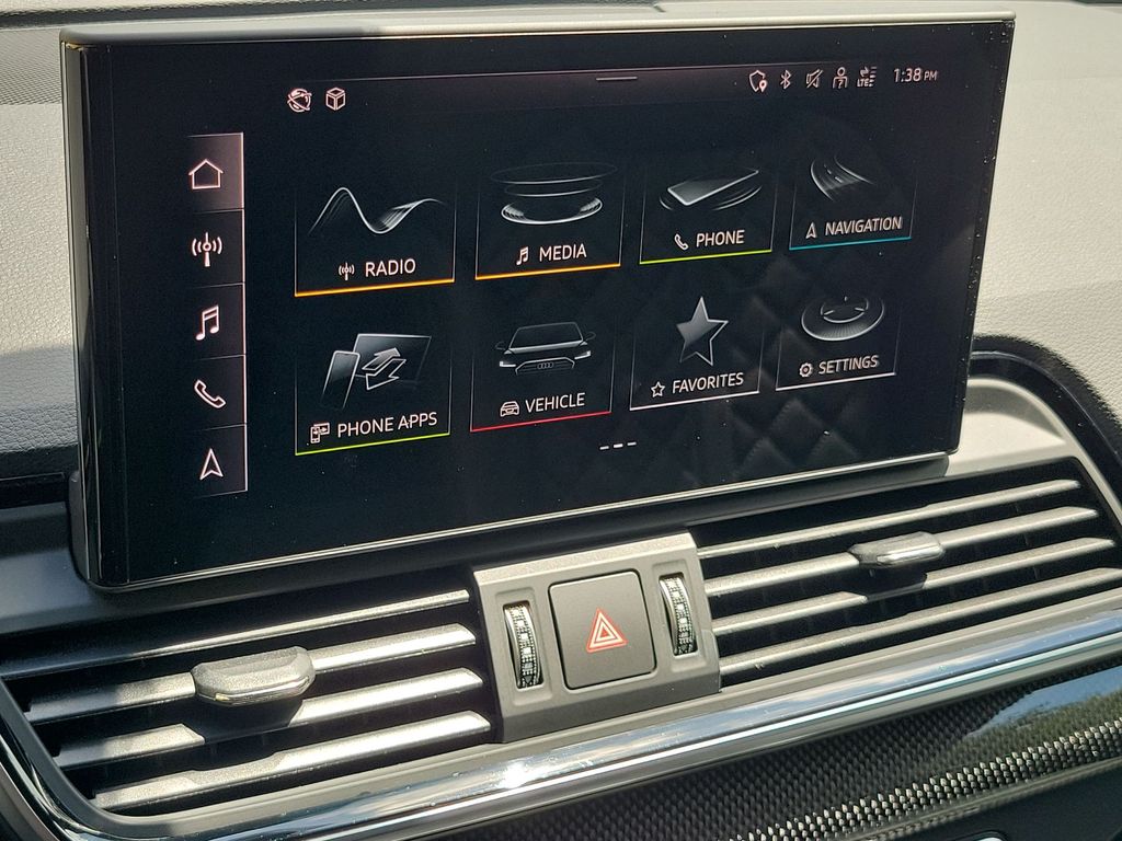 Thumbnail: 2023 Audi SQ5 - 15