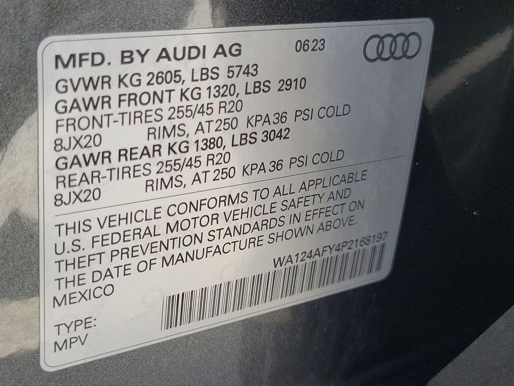 Thumbnail: 2023 Audi SQ5 - 20