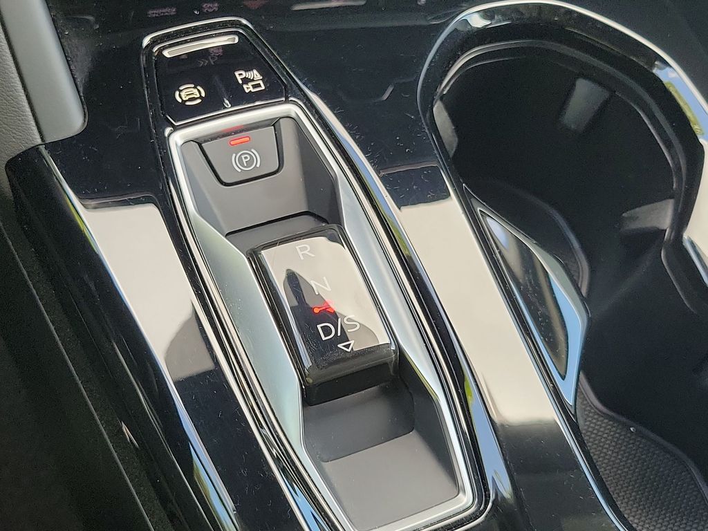 Thumbnail: 2025 Audi Q5 - 16