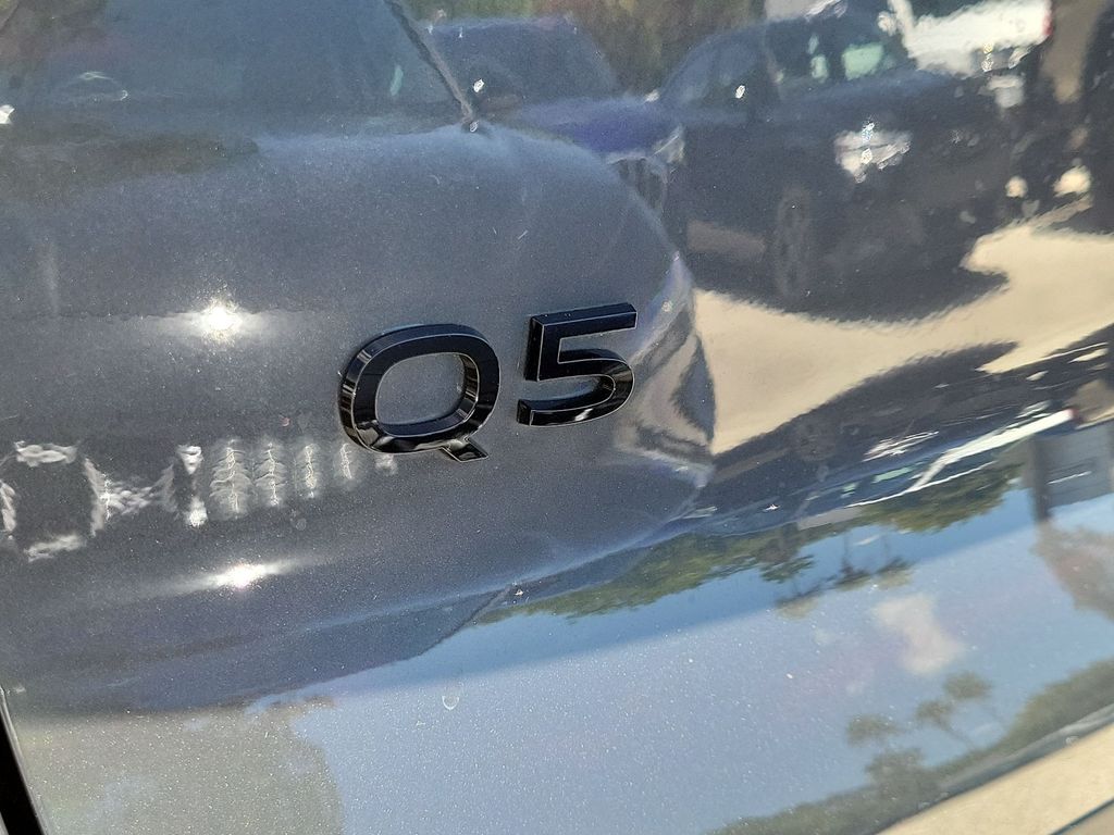 Thumbnail: 2025 Audi Q5 - 7