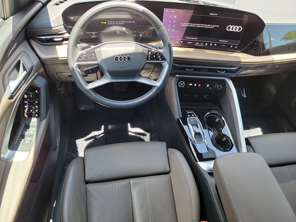 Thumbnail: 2025 Audi Q5 - 10
