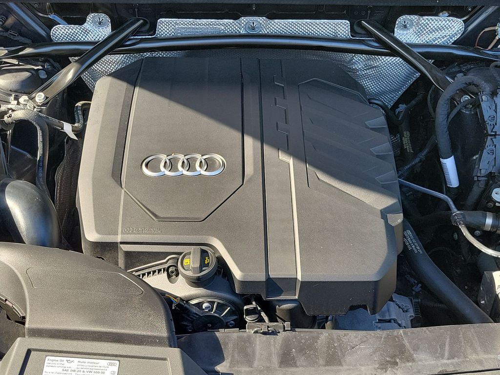 Thumbnail: 2025 Audi Q5 - 9