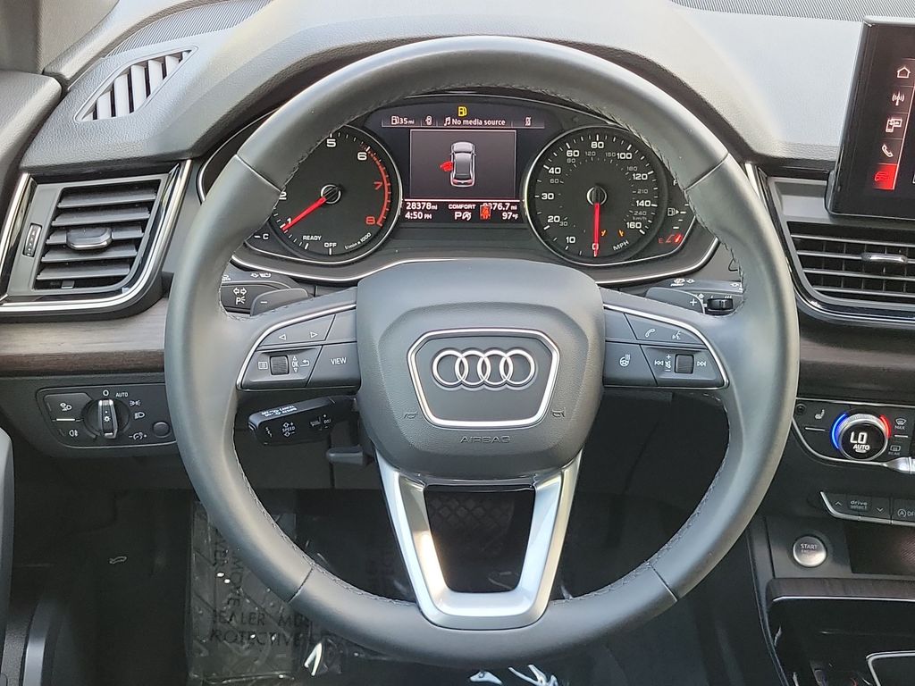 Thumbnail: 2025 Audi Q5 - 14