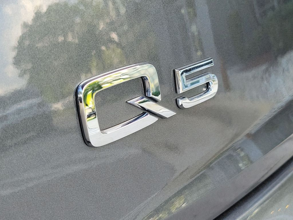 Thumbnail: 2025 Audi Q5 - 7