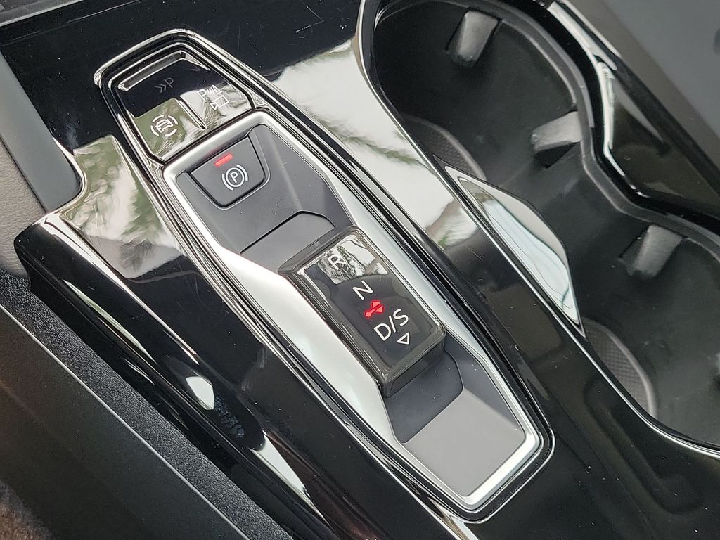 Thumbnail: 2025 Audi Q5 - 16
