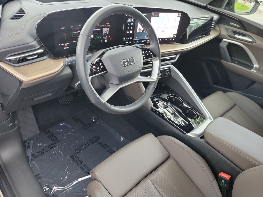 Thumbnail: 2025 Audi Q5 - 2