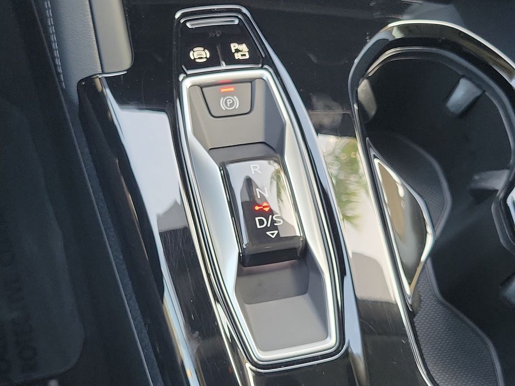 Thumbnail: 2025 Audi Q5 - 16