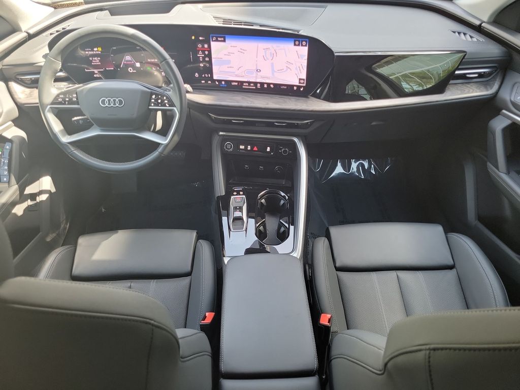 Thumbnail: 2025 Audi Q5 - 10