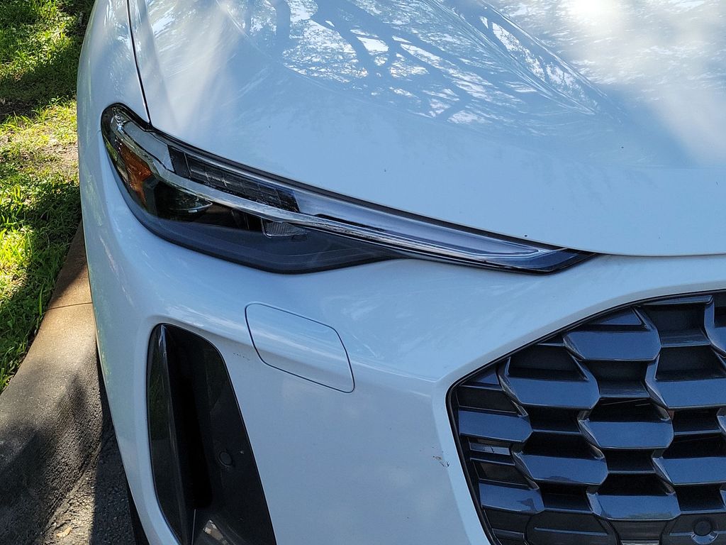 Thumbnail: 2025 Audi Q5 - 19