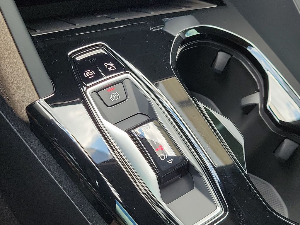 Thumbnail: 2025 Audi Q5 - 16