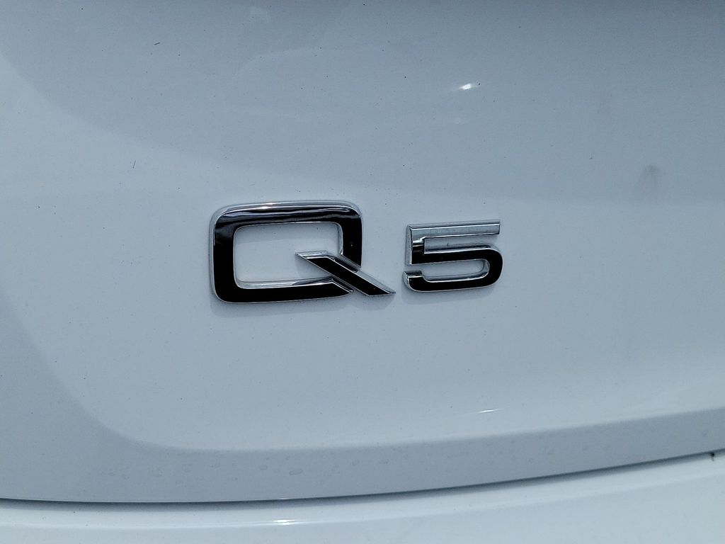 Thumbnail: 2024 Audi Q5 - 7