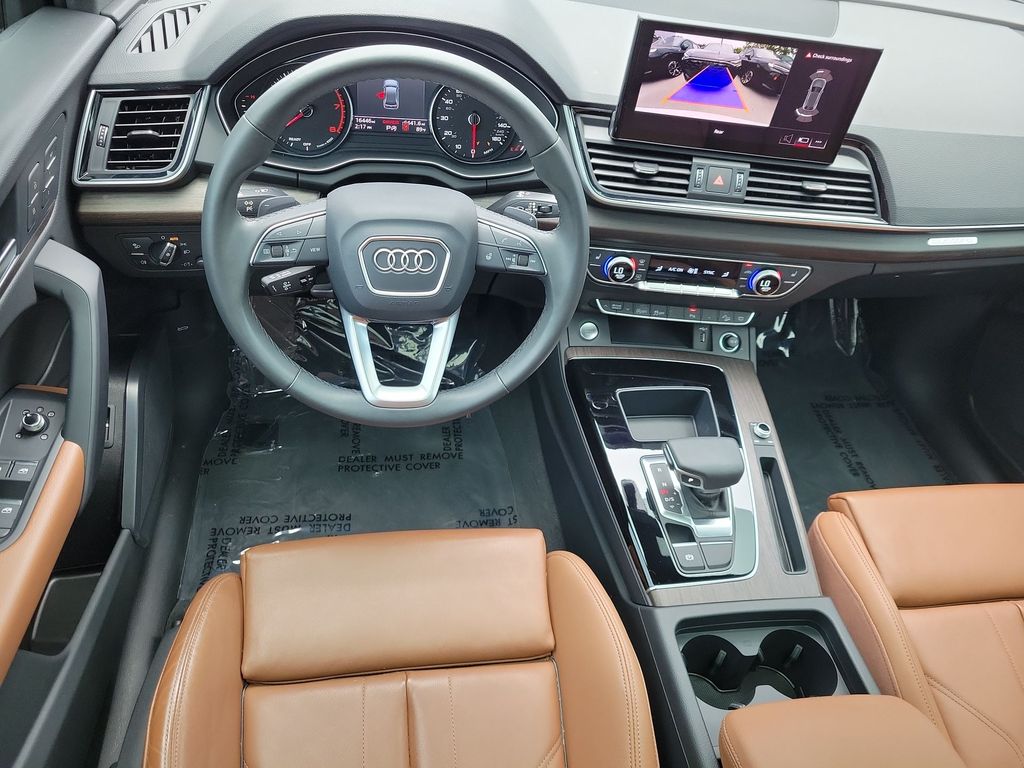 Thumbnail: 2024 Audi Q5 - 10