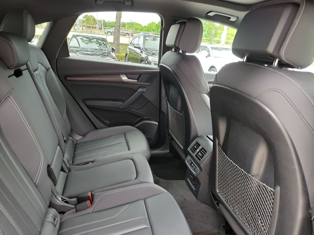 Thumbnail: 2023 Audi Q5 - 27