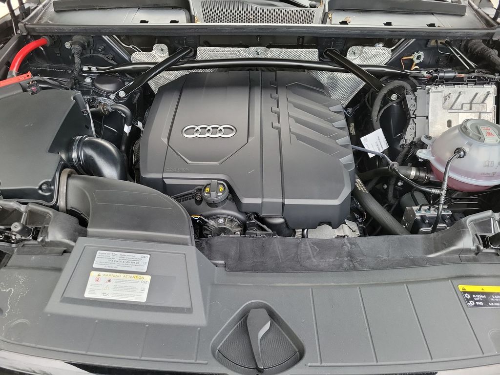 Thumbnail: 2023 Audi Q5 - 9