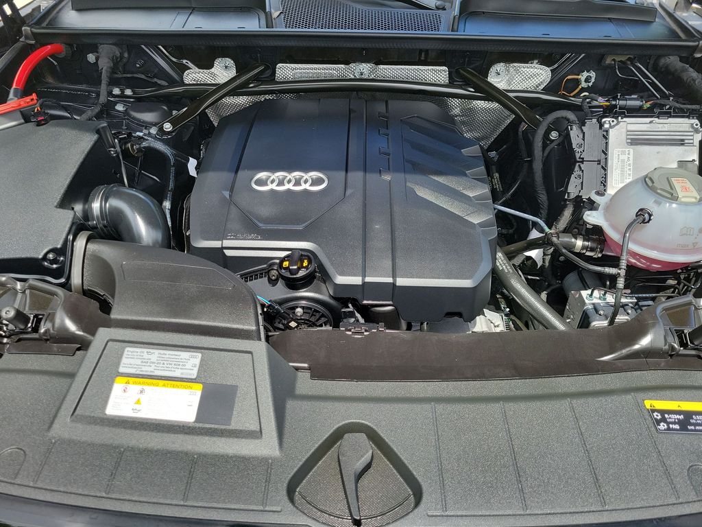 Thumbnail: 2023 Audi Q5 - 9