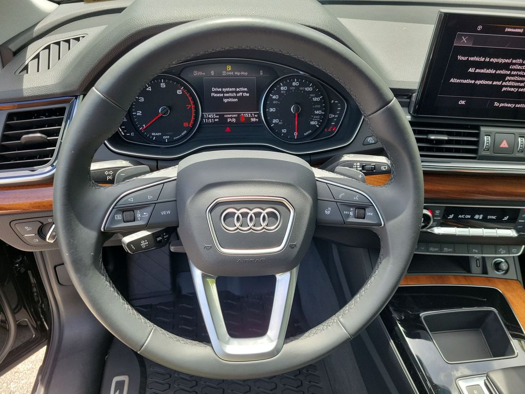 Thumbnail: 2023 Audi Q5 - 14