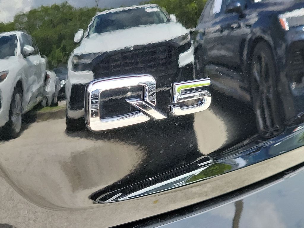 Thumbnail: 2023 Audi Q5 - 7
