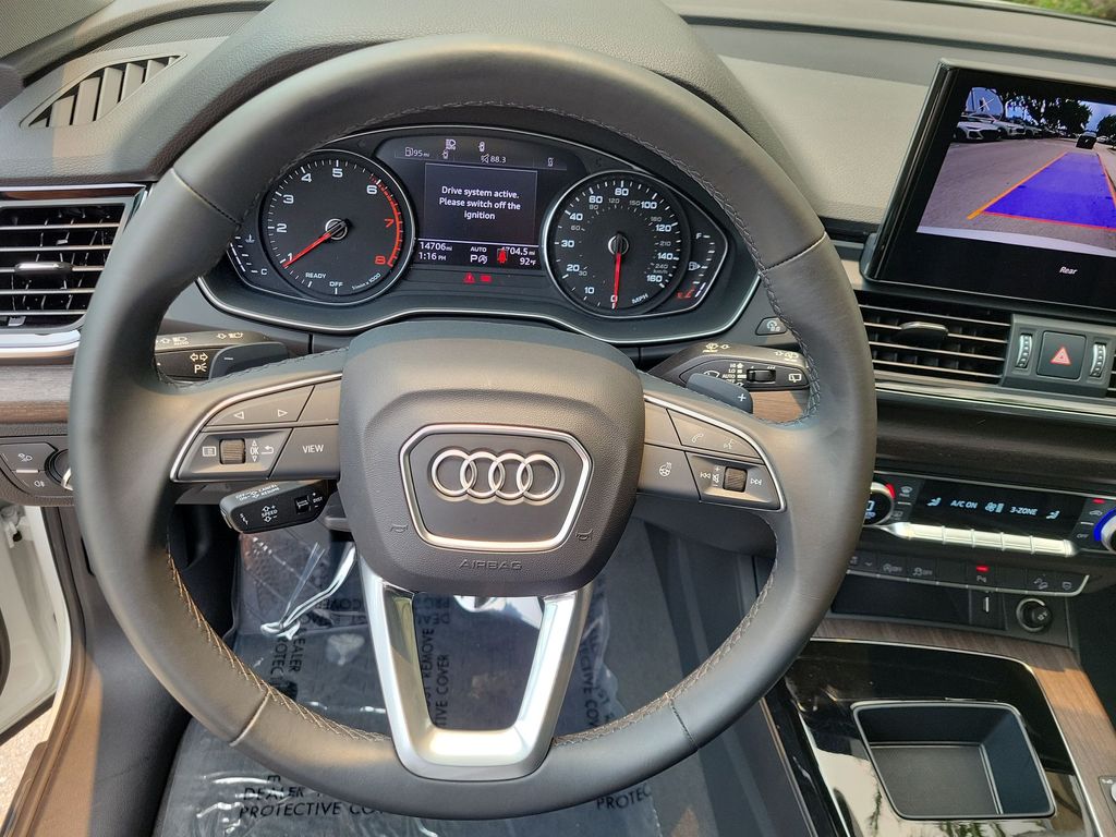 Thumbnail: 2023 Audi Q5 - 14