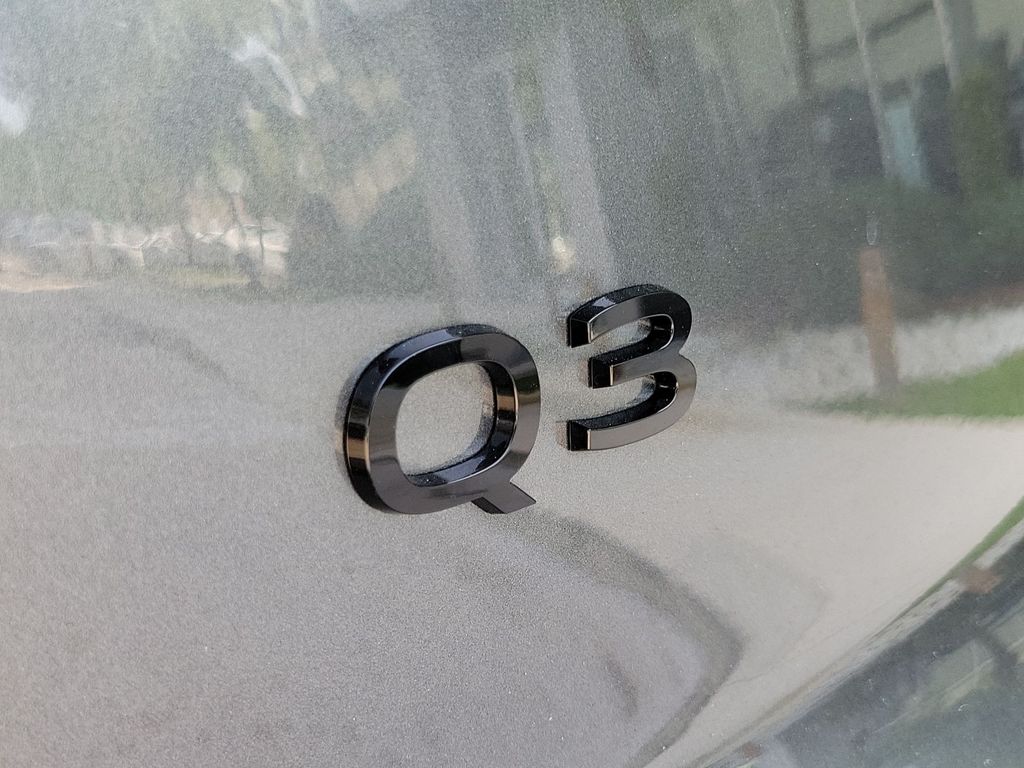 Thumbnail: 2026 Audi Q3 - 7