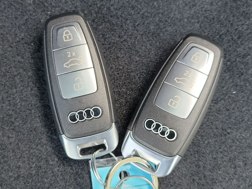 Thumbnail: 2026 Audi Q3 - 18