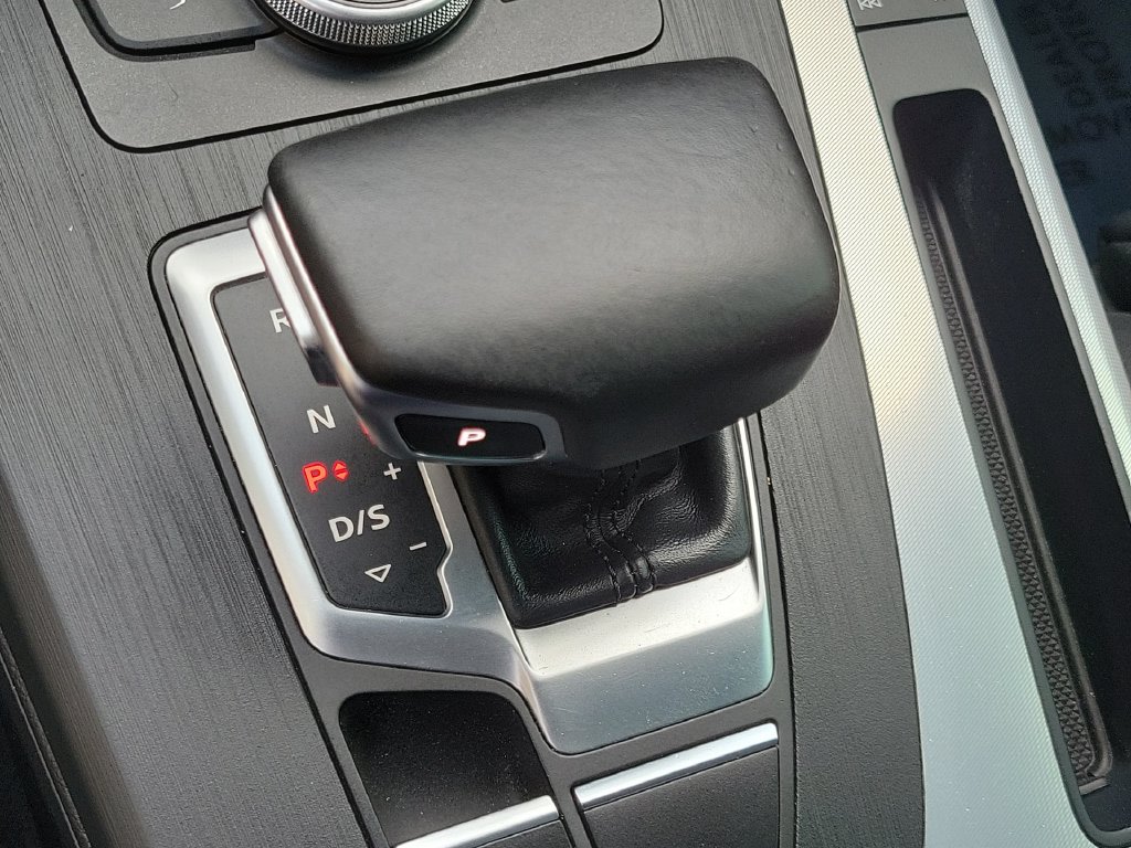 Thumbnail: 2020 Audi Q5 - 16