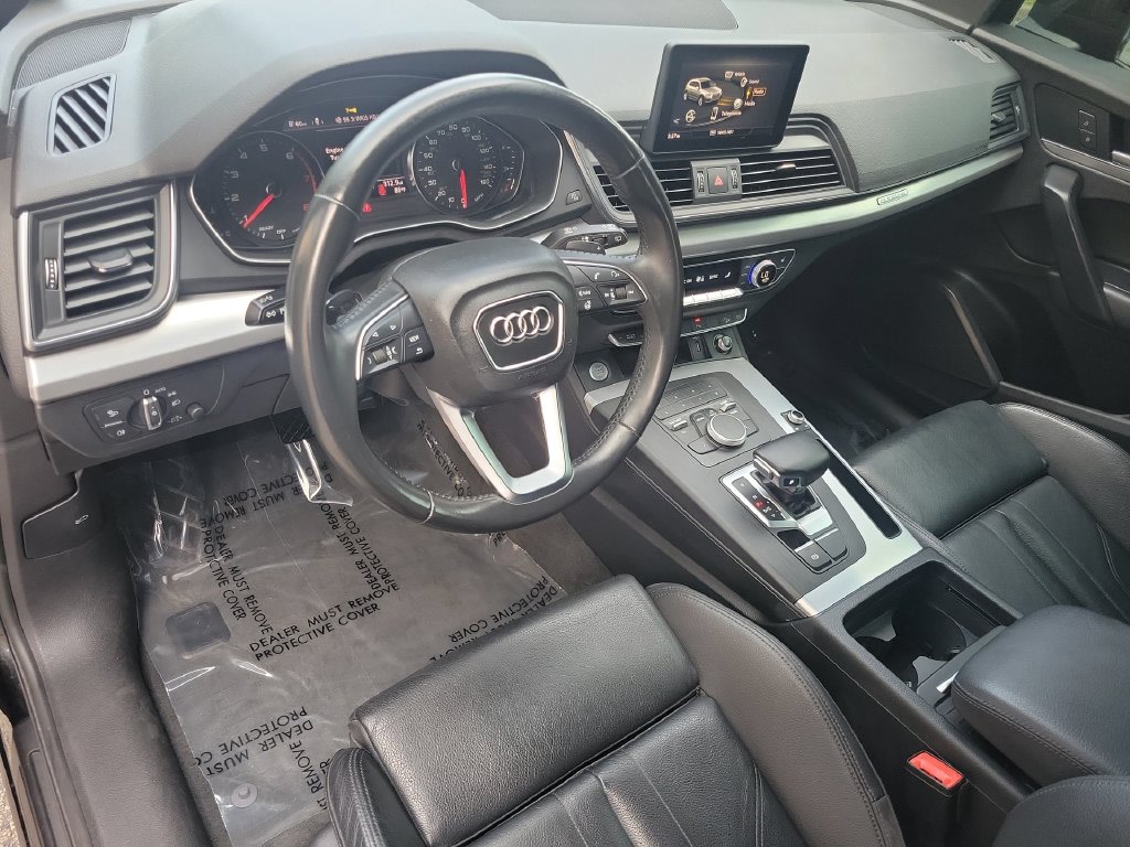 Thumbnail: 2020 Audi Q5 - 2
