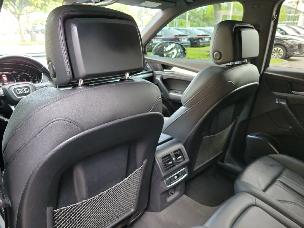 Thumbnail: 2020 Audi Q5 - 13