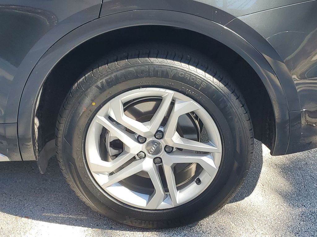 Thumbnail: 2019 Audi Q5 - 8