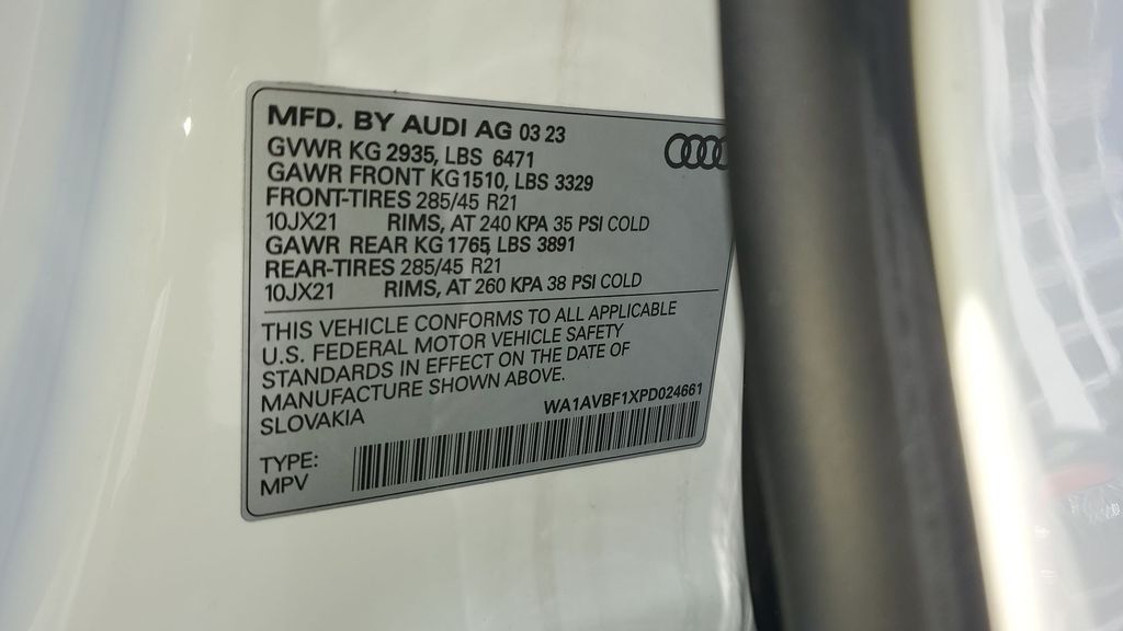 Thumbnail: 2023 Audi Q8 - 20