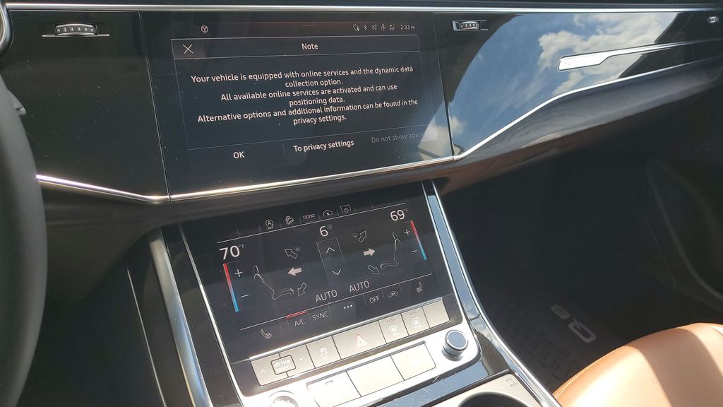 Thumbnail: 2023 Audi Q8 - 15