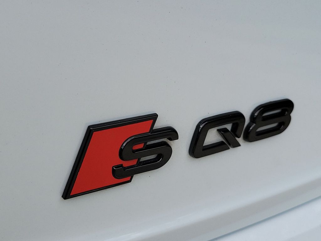 Thumbnail: 2023 Audi SQ8 - 7