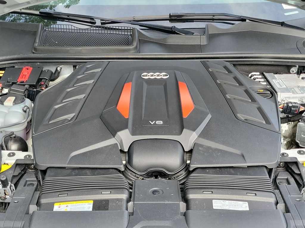 Thumbnail: 2023 Audi SQ8 - 9