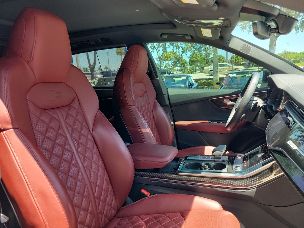 Thumbnail: 2023 Audi SQ8 - 28