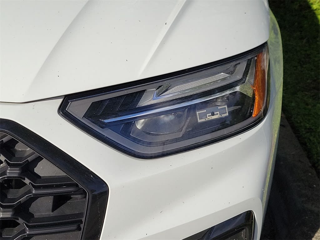 Thumbnail: 2023 Audi SQ5 - 21