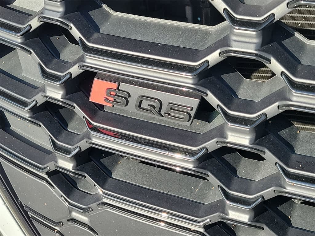 Thumbnail: 2023 Audi SQ5 - 18