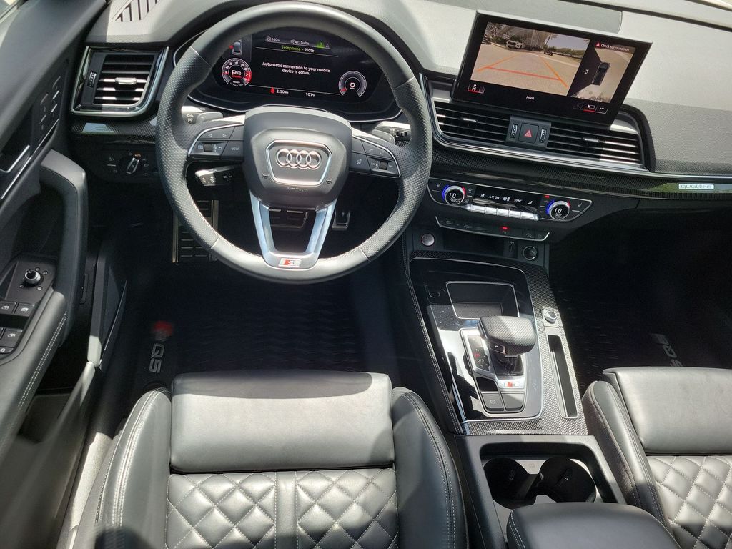 Thumbnail: 2023 Audi SQ5 - 10