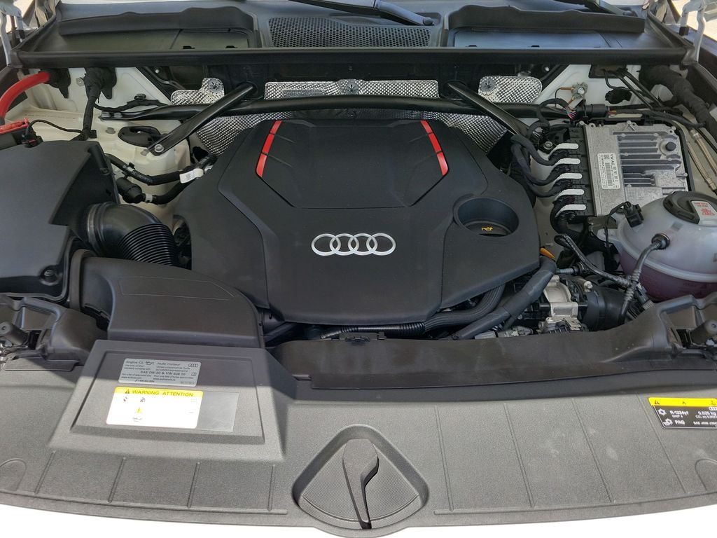 Thumbnail: 2023 Audi SQ5 - 9
