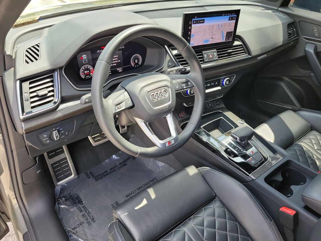 Thumbnail: 2023 Audi SQ5 - 2