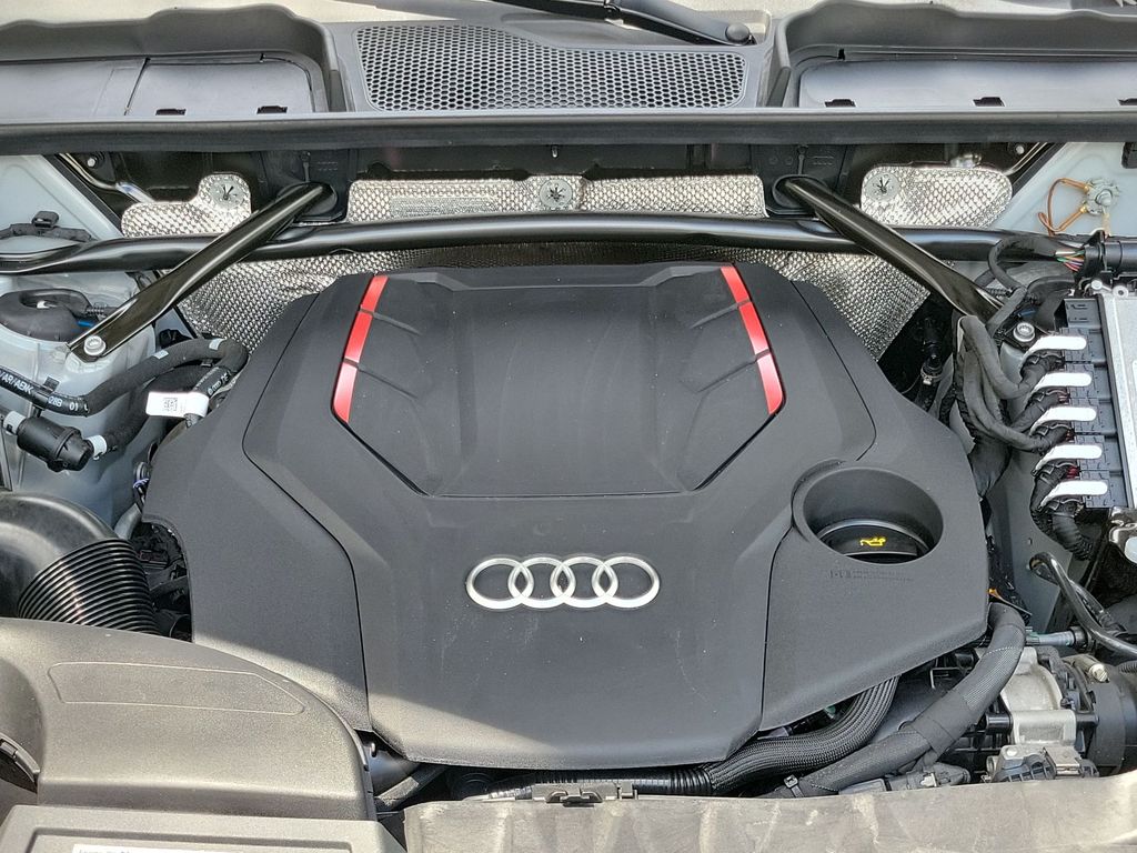 Thumbnail: 2023 Audi SQ5 - 9