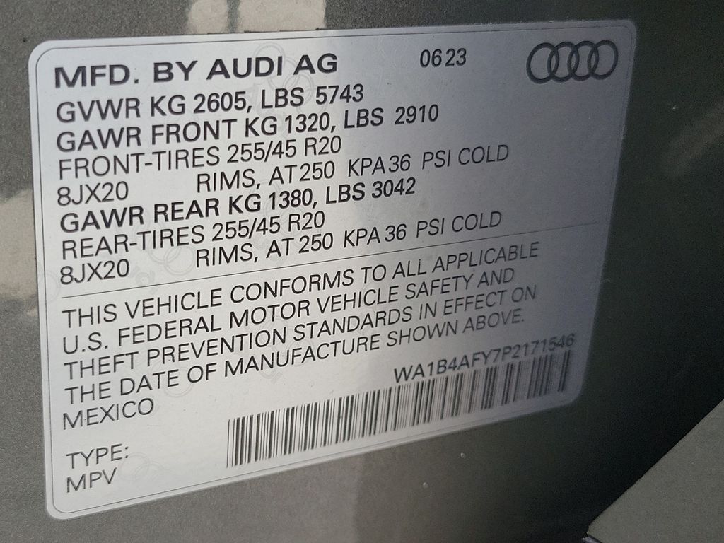 Thumbnail: 2023 Audi SQ5 - 20