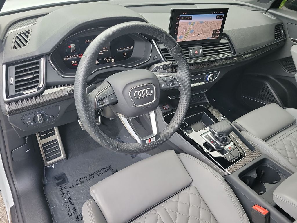Thumbnail: 2025 Audi SQ5 - 2