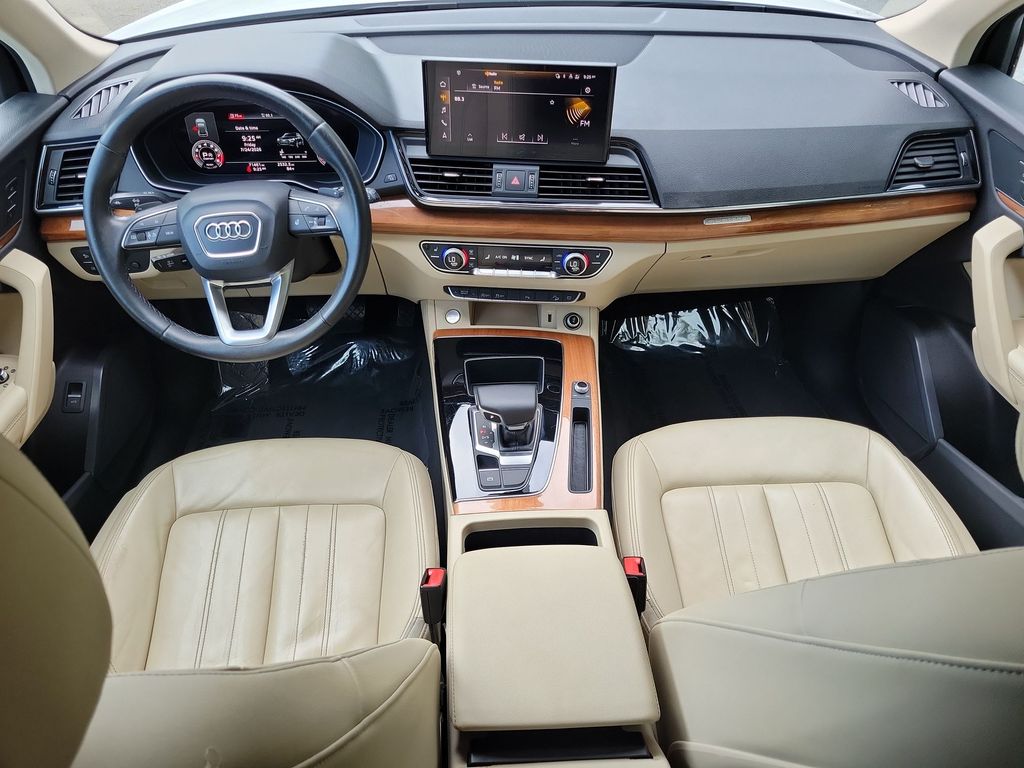 Thumbnail: 2021 Audi Q5 - 10