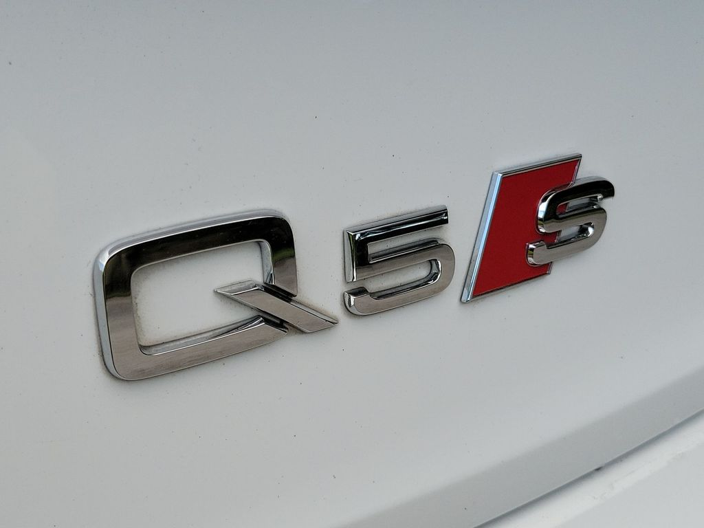 Thumbnail: 2021 Audi Q5 - 7