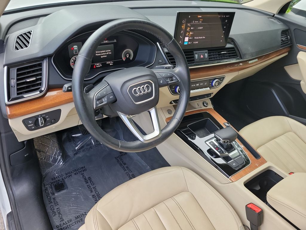 Thumbnail: 2021 Audi Q5 - 2
