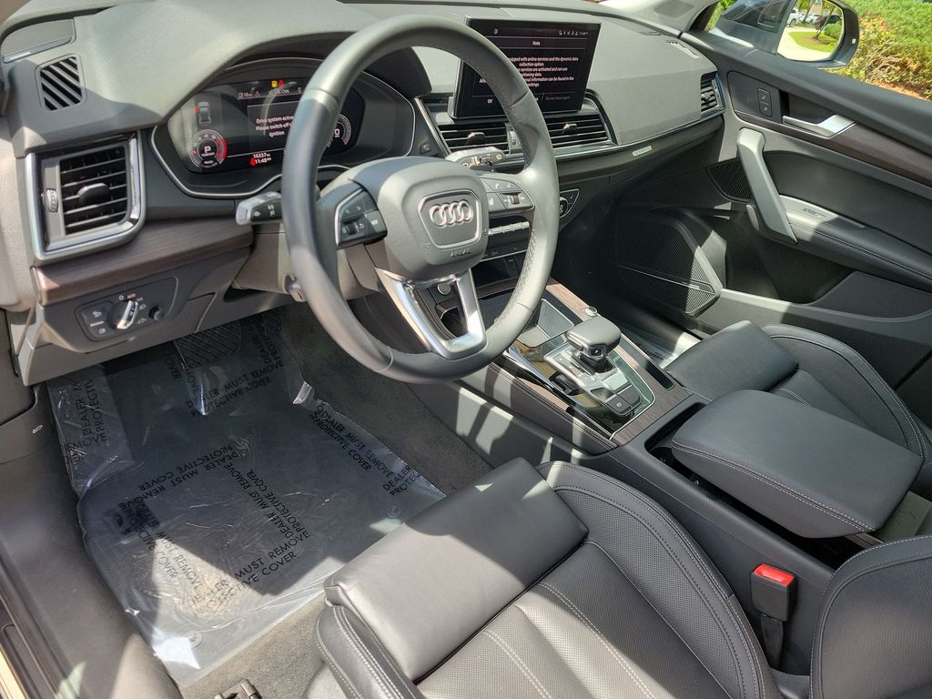 Thumbnail: 2023 Audi Q5 - 2