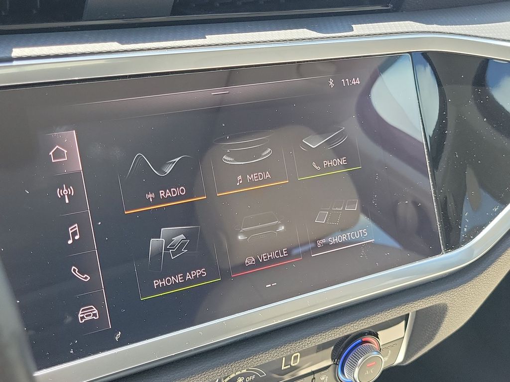 Thumbnail: 2021 Audi Q3 - 14